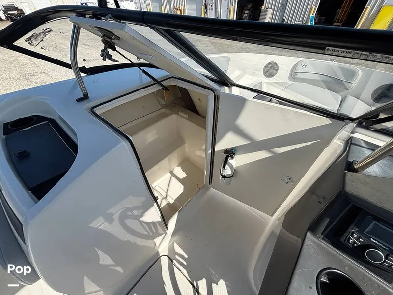 Slide: The Image of Bayliner VR6 2023 - 16679929