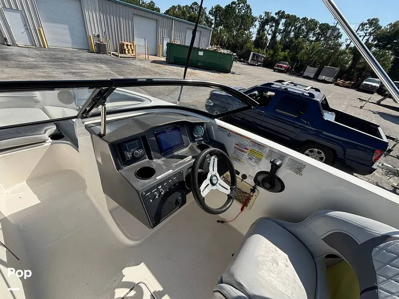 Slide: The Image of Bayliner VR6 2023 - 16679923