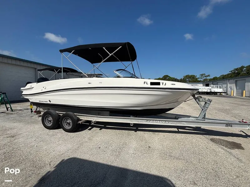 Slide: The Image of Bayliner VR6 2023 - 16679879