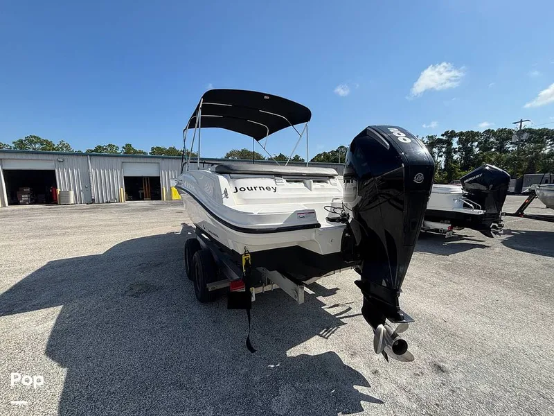 Slide: The Image of Bayliner VR6 2023 - 16679864