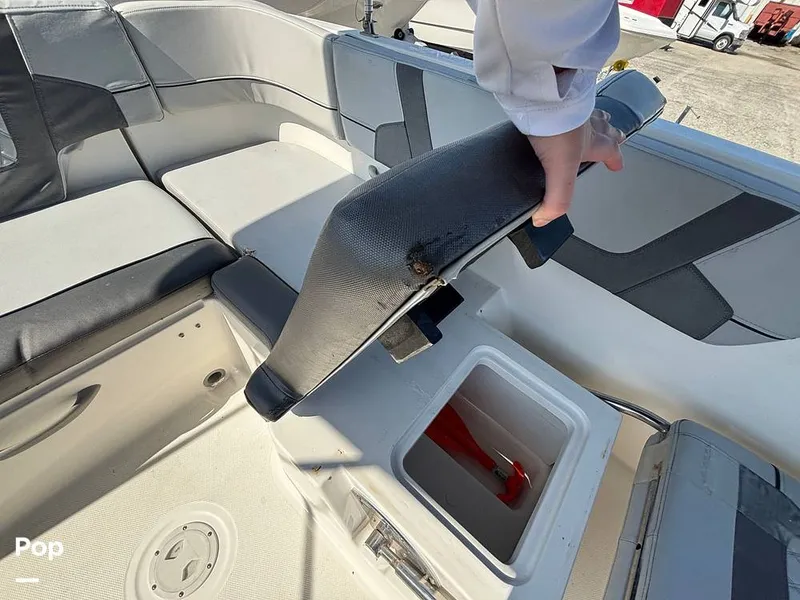 Slide: The Image of Bayliner VR6 2023 - 16679912