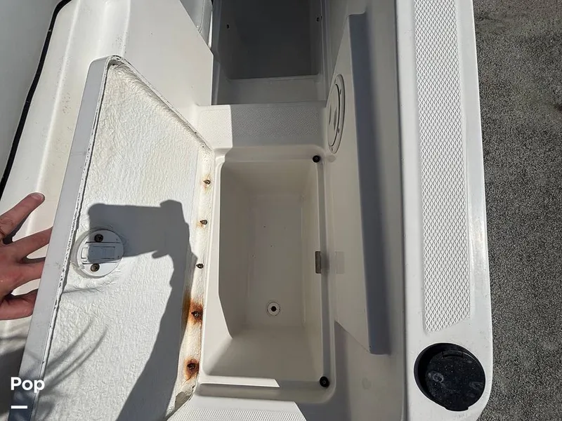 Slide: The Image of Bayliner VR6 2023 - 16679887