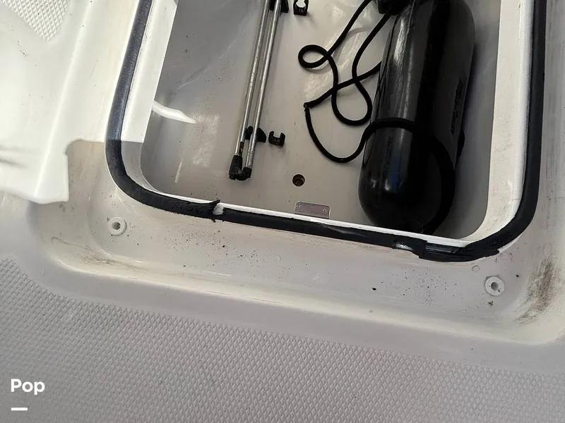 Slide: The Image of Bayliner VR6 2023 - 16679927