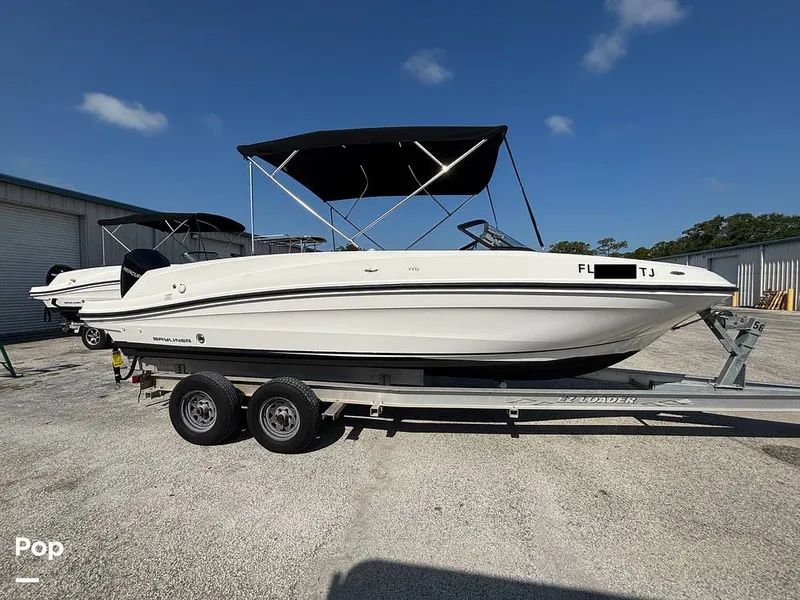 Slide: The Image of Bayliner VR6 2023 - 16679880
