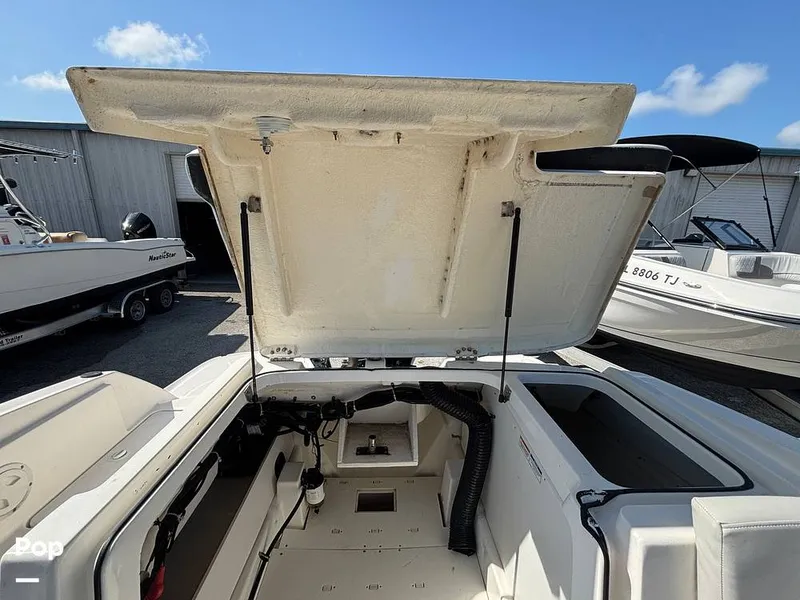 Slide: The Image of Bayliner VR6 2023 - 16679901