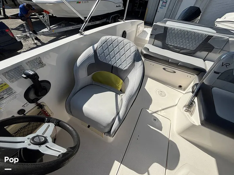 Slide: The Image of Bayliner VR6 2023 - 16679920
