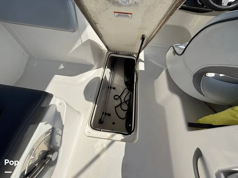 Slide: The Image of Bayliner VR6 2023 - 16679924