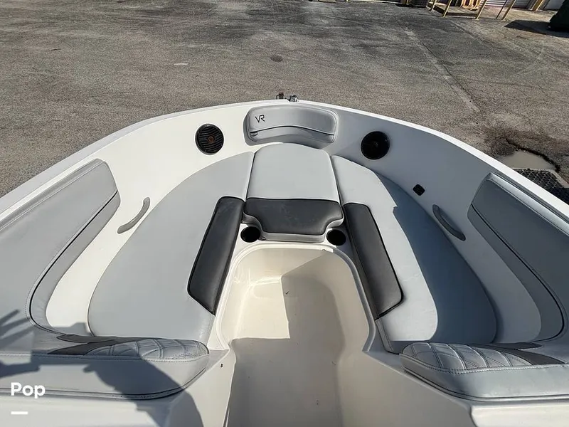 Slide: The Image of Bayliner VR6 2023 - 16679949