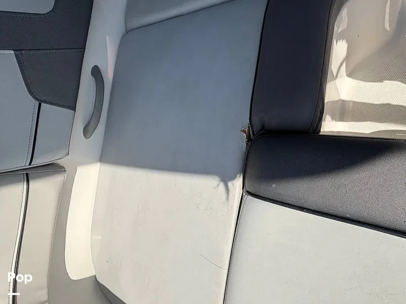 Slide: The Image of Bayliner VR6 2023 - 16679895