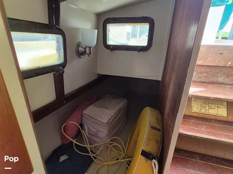 Slide: The Image of Starboard Side Aft Bunk. Cousions In Storage. - 16736609