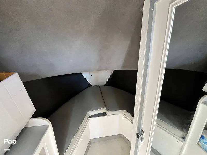 Slide: The Image of V Berth - 16713234