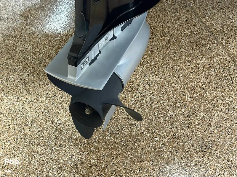 Slide: The Image of Crestliner Raptor 1750 2020 - 16698592