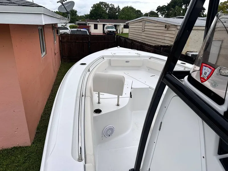 Slide: The Image of Sea Hunt Ultra 229 2024 - 16687271
