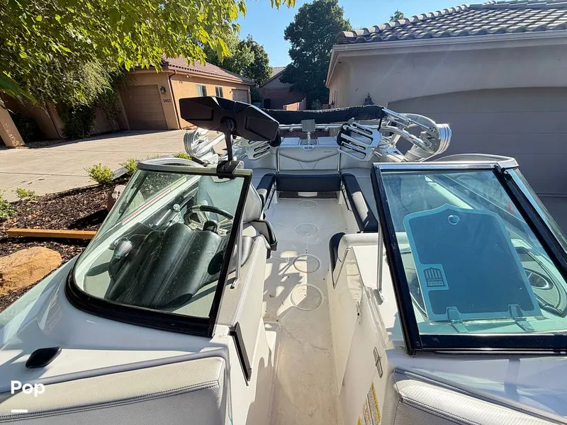 Slide: The Image of Mastercraft XT23 2017 - 16811446