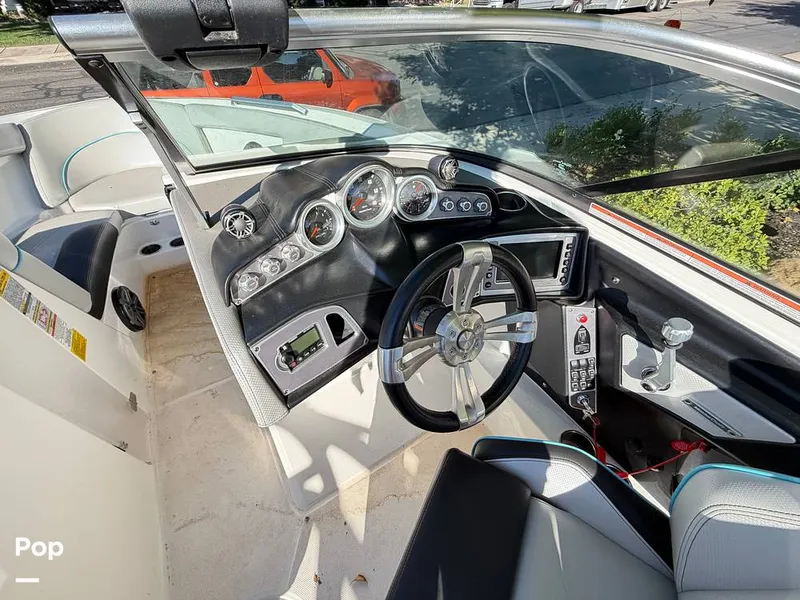 Slide: The Image of Mastercraft XT23 2017 - 16811508