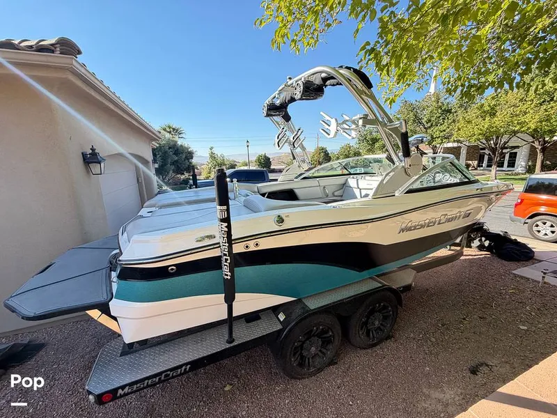 Slide: The Image of Mastercraft XT23 2017 - 16811543
