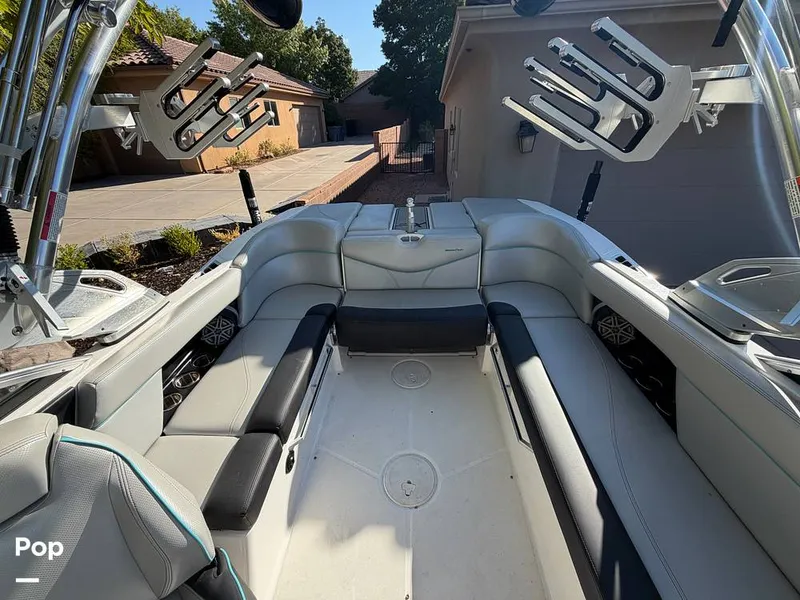 Slide: The Image of Mastercraft XT23 2017 - 16811518