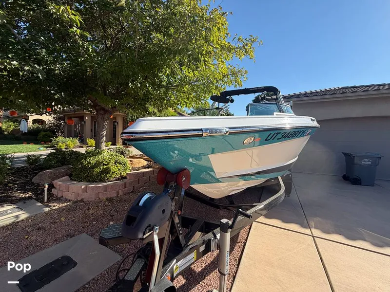 Slide: The Image of Mastercraft XT23 2017 - 16811533