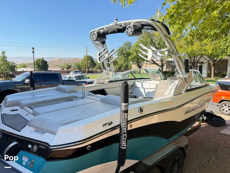 Slide: The Image of Mastercraft XT23 2017 - 16811540