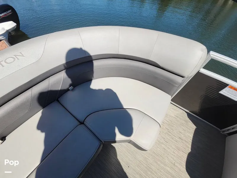 Slide: The Image of Bennington SX22 Fish and Cruise 2022 - 16776437