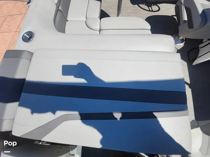 Slide: The Image of Bennington SX22 Fish and Cruise 2022 - 16776476