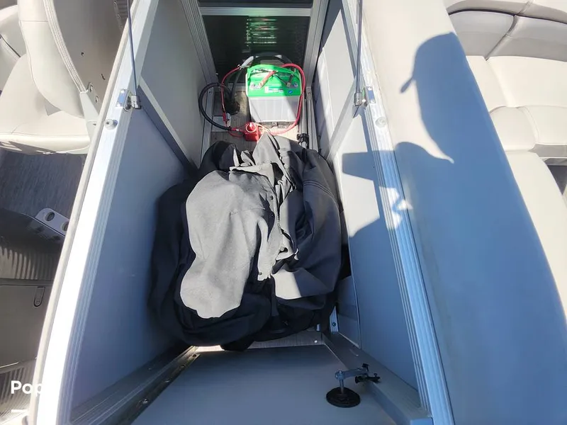 Slide: The Image of Bennington SX22 Fish and Cruise 2022 - 16776478