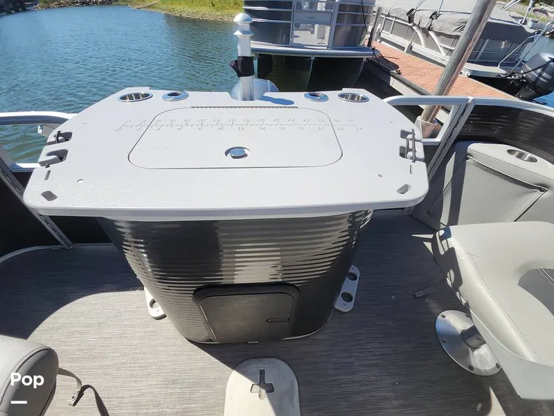 Slide: The Image of Bennington SX22 Fish and Cruise 2022 - 16776466