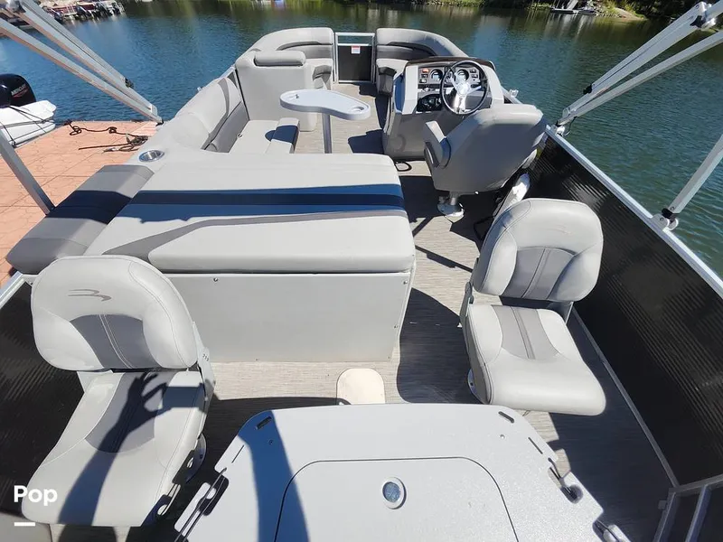 Slide: The Image of Bennington SX22 Fish and Cruise 2022 - 16776473