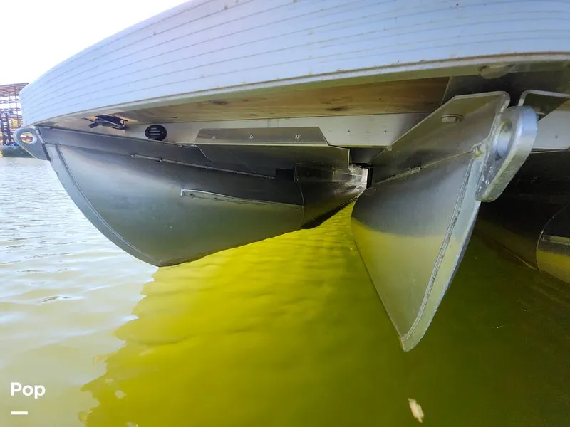 Slide: The Image of Bennington SX22 Fish and Cruise 2022 - 16776482