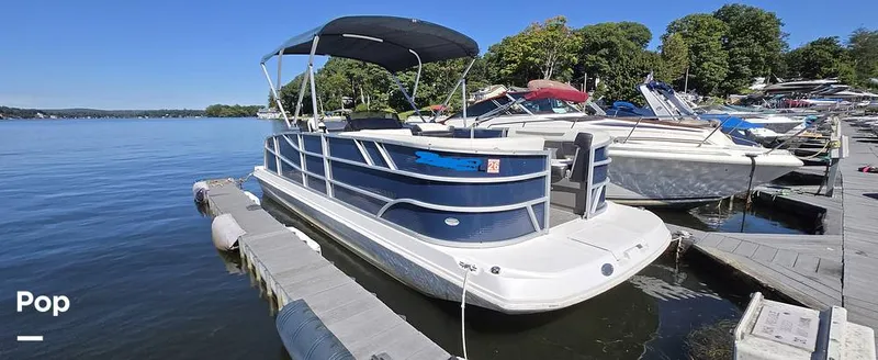 The Image of Hurricane Sundeck Sport 185 OB 2023 - 16744557