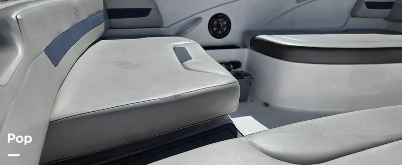 Slide: The Image of Hurricane Sundeck Sport 185 OB 2023 - 16775725