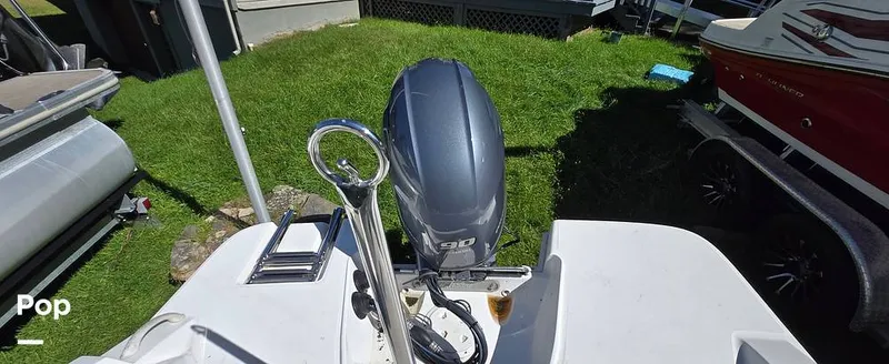 Slide: The Image of Hurricane Sundeck Sport 185 OB 2023 - 16775783