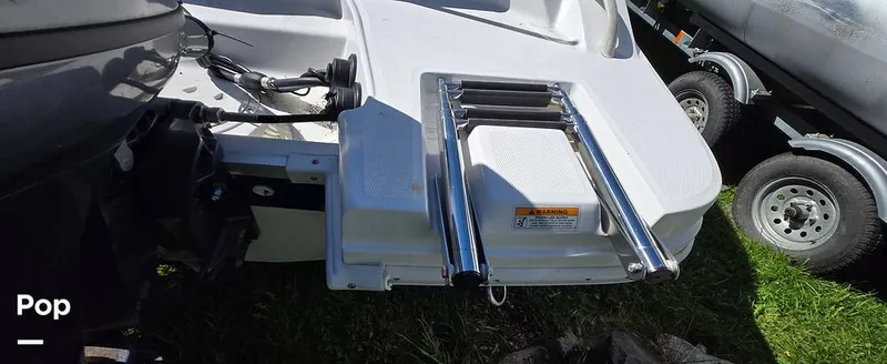 Slide: The Image of Hurricane Sundeck Sport 185 OB 2023 - 16775763