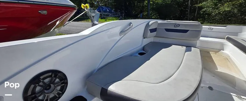 Slide: The Image of Hurricane Sundeck Sport 185 OB 2023 - 16775781