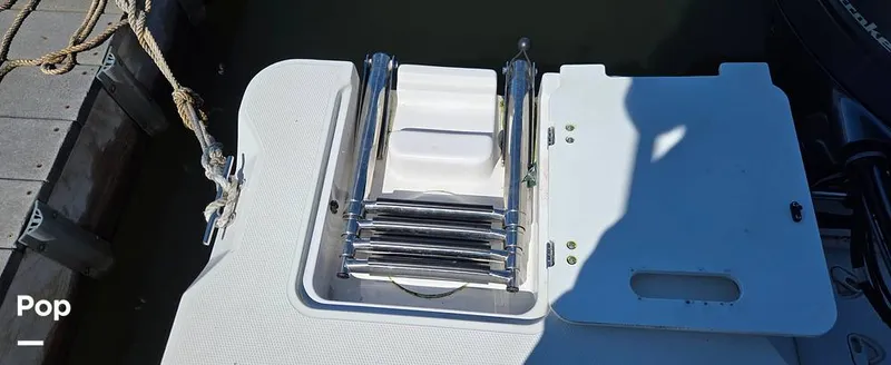 Slide: The Image of Hurricane Sundeck Sport 185 OB 2023 - 16744577
