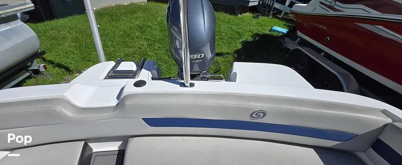 Slide: The Image of Hurricane Sundeck Sport 185 OB 2023 - 16775782
