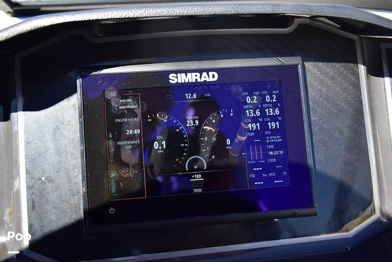 Slide: The Image of Bayliner VR5 2025 - 16720801