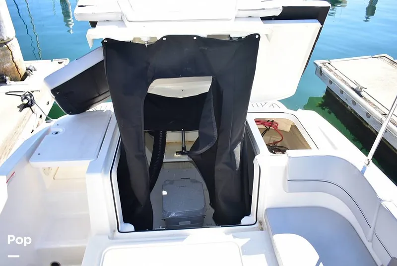Slide: The Image of Bayliner VR5 2025 - 16720814
