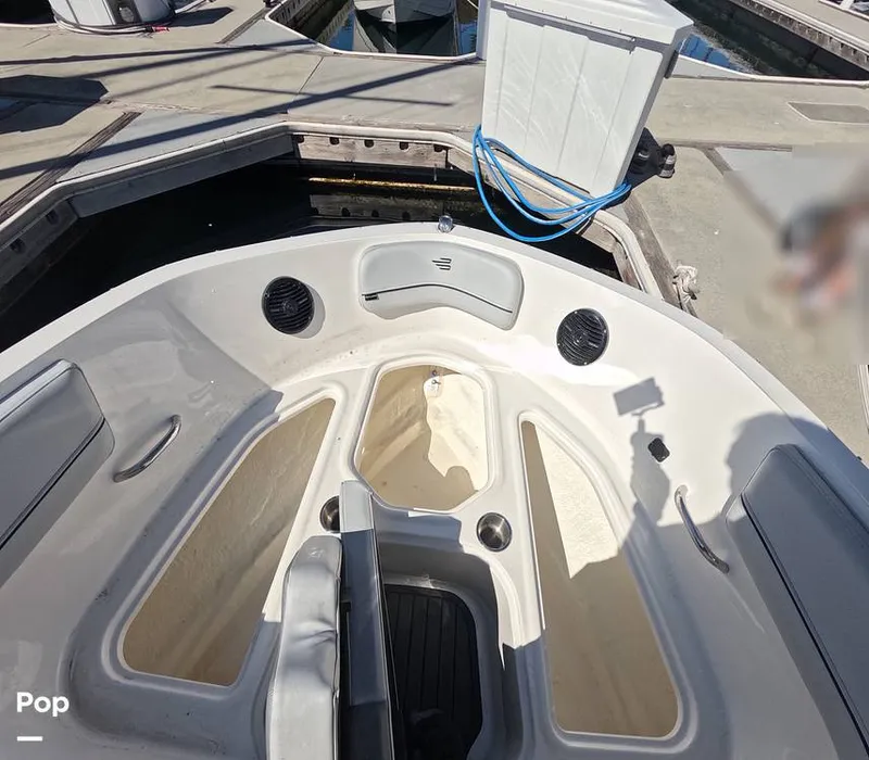 Slide: The Image of Bayliner VR5 2025 - 16720780