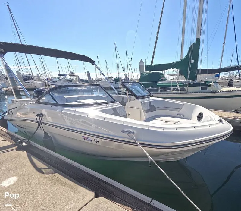 Slide: The Image of Bayliner VR5 2025 - 16720789