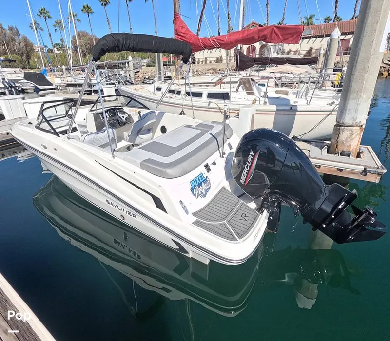 Slide: The Image of Bayliner VR5 2025 - 16720774