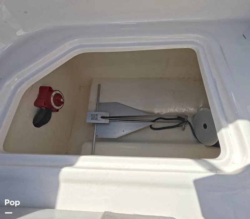 Slide: The Image of Bayliner VR5 2025 - 16720787