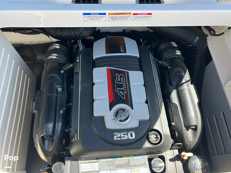 Slide: The Image of Sea Ray SPX 210 I/O 2024 - 16694126