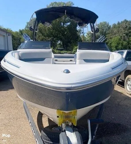 Slide: The Image of Tahoe 210 SI limited 2023 - 16782298