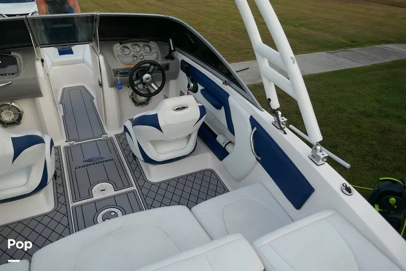 Slide: The Image of Chaparral 21 H2O Sport 2017 - 16855334