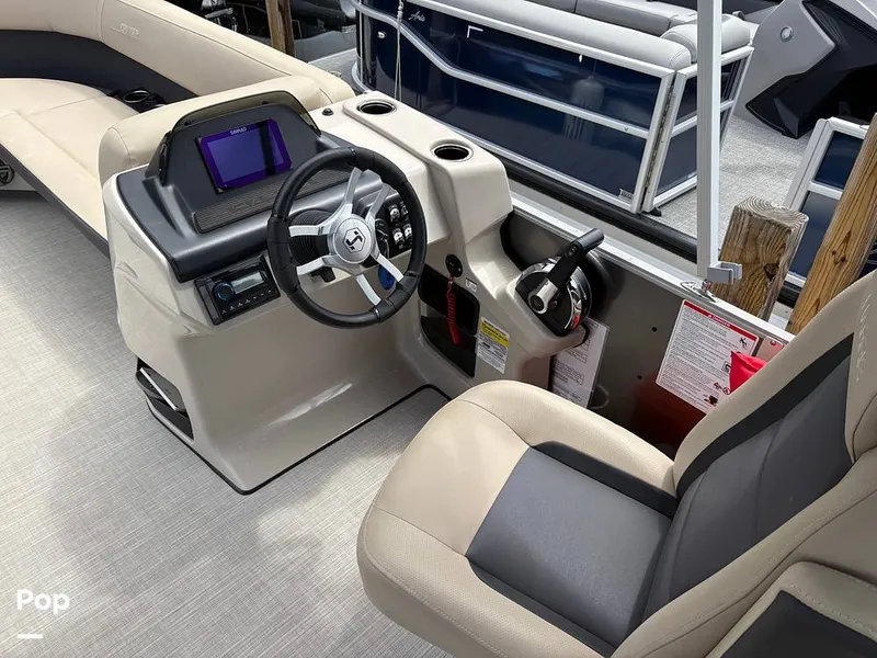 Slide: The Image of Simrad Navigation - 16697098