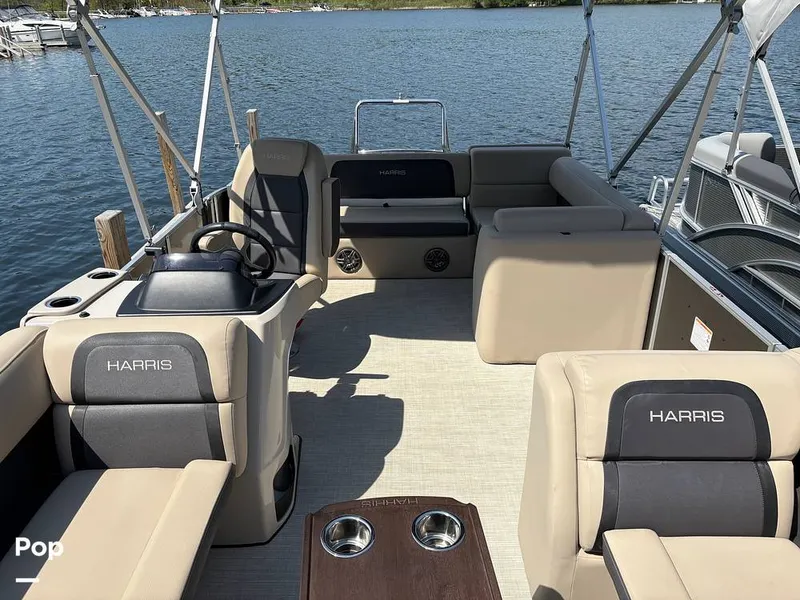 Slide: The Image of Harris Cruiser 230 2025 - 16702823