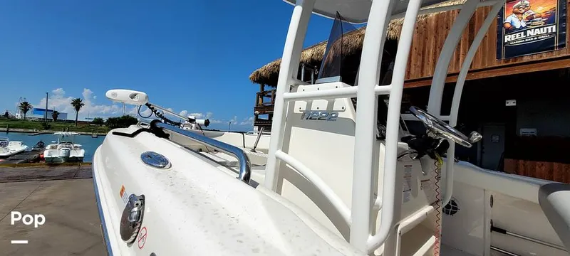 Slide: The Image of Robalo R222 2022 - 16765701
