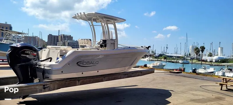 The Image of Robalo R222 2022 - 16765688