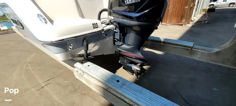 Slide: The Image of Robalo R222 2022 - 16765723
